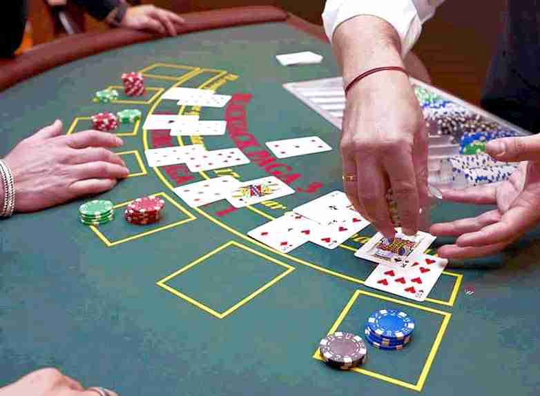 You are currently viewing How to Play Online Blackjack | The African Exponent.