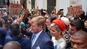 Read more about the article Dutch king and Queen Confronted by Angry Protesters Upon Visit to S.A. Slavery Museum